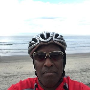 Meet your Posher, Lenell